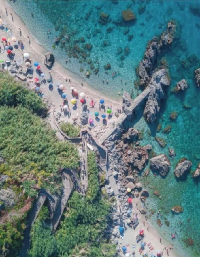 Bed & Breakfast Bibio Parghelia Bagian luar foto